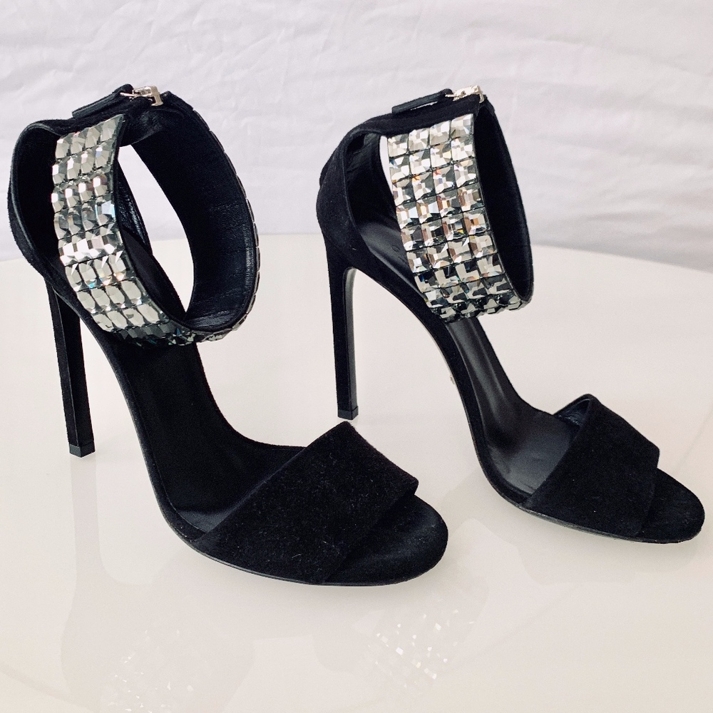 Black Kid Cristallo / Diamond Pumps